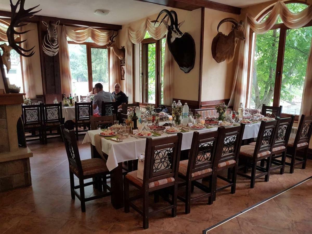 ריבריקה Семеен Хотел Федора מראה חיצוני תמונה